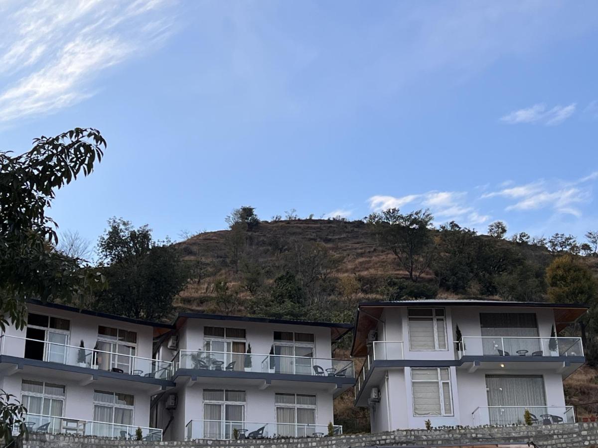 Dandelion By The Hills Hotel Lakhwār Buitenkant foto